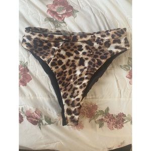 Beach Bunny bikini bottom